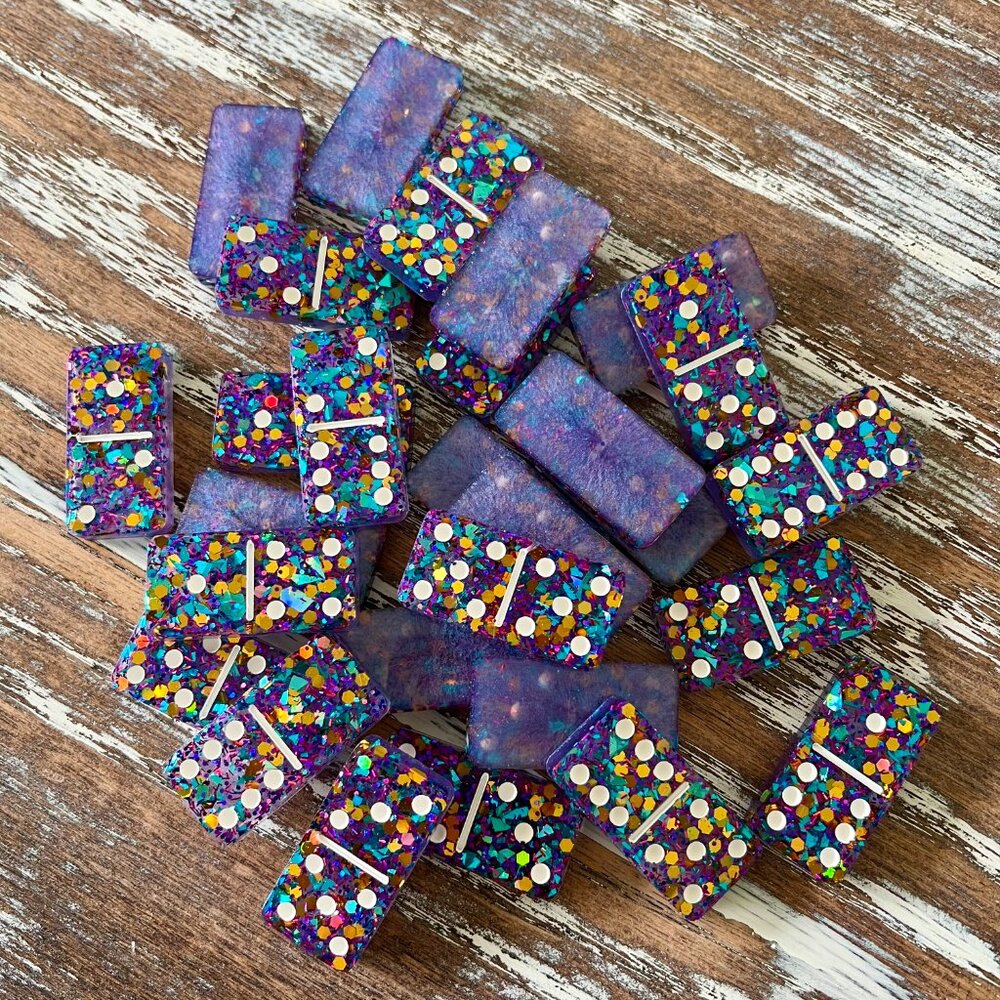 Dazzling Sparkle Glitter Resin Dominoes Game with Velvet Bag 28 pieces Glitter - Picture 4 of 10